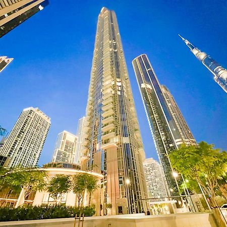 Downtown Luxury - Stunning Burj Khalifa & Sea View - 5 Minutes Walk To Dubai Mall Kültér fotó