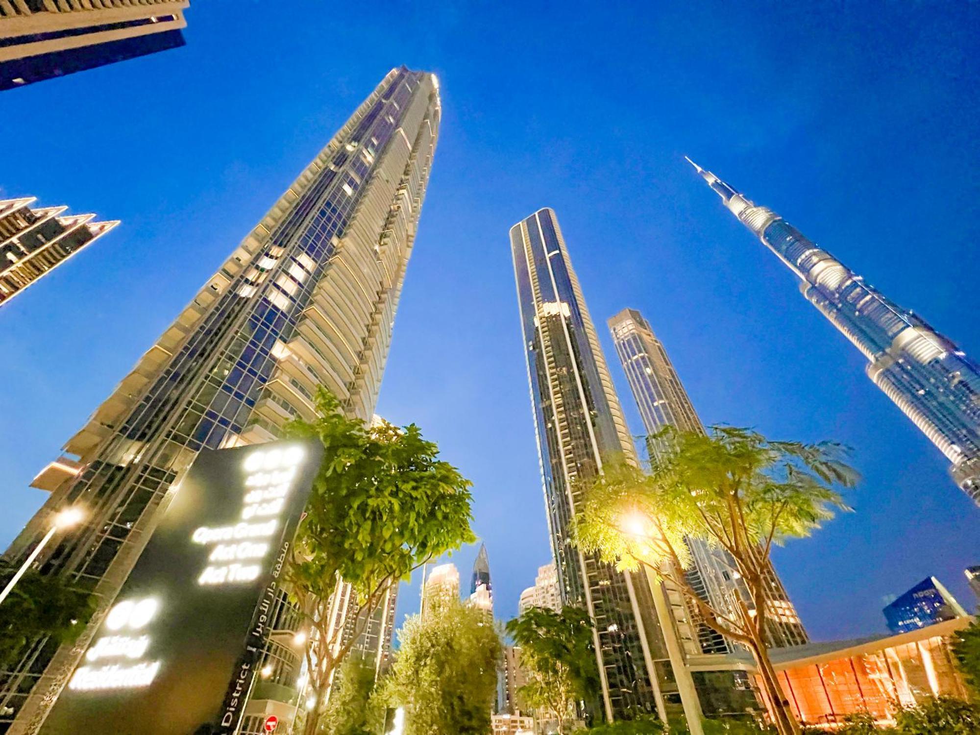 Downtown Luxury - Stunning Burj Khalifa & Sea View - 5 Minutes Walk To Dubai Mall Kültér fotó