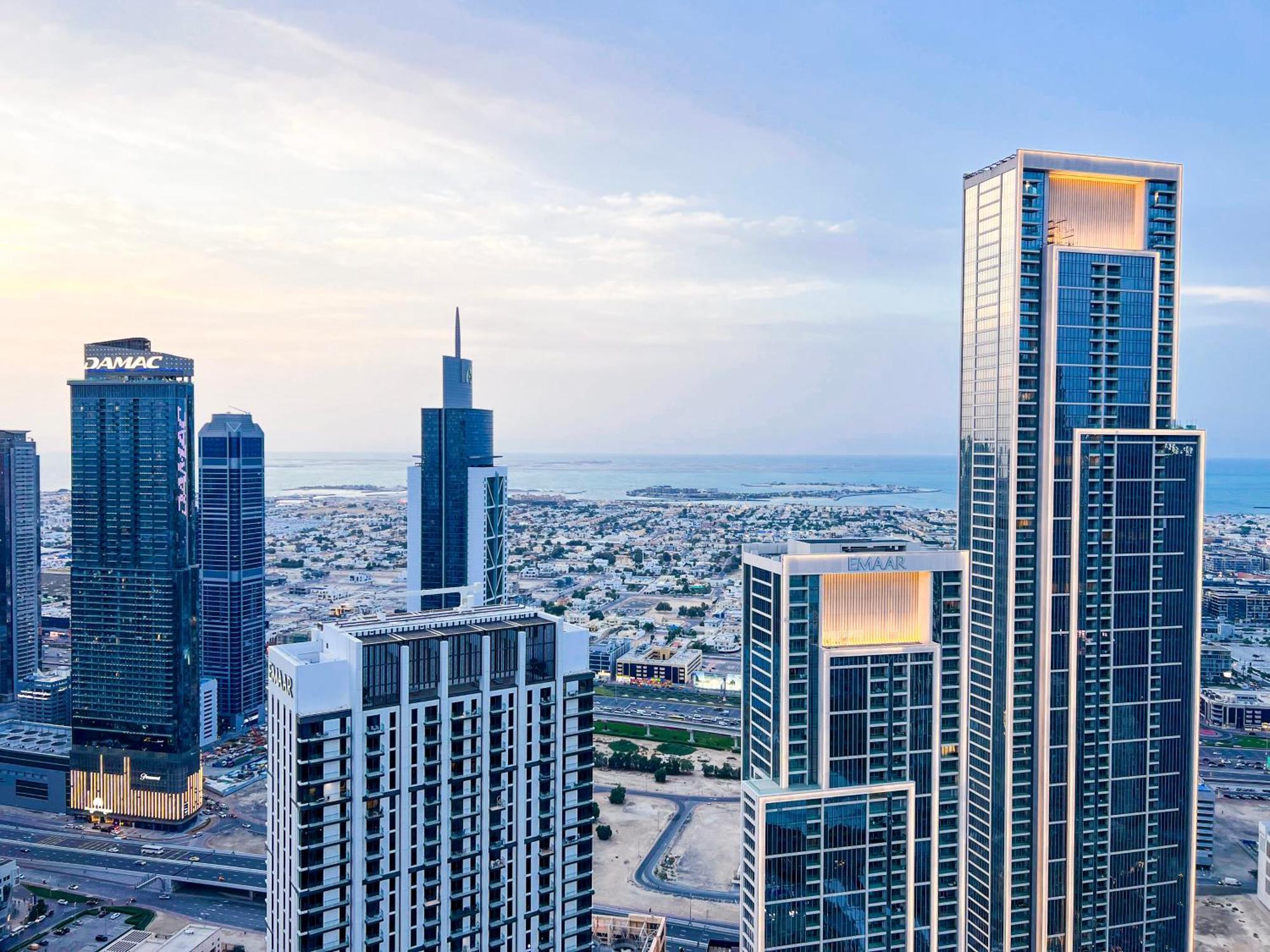 Downtown Luxury - Stunning Burj Khalifa & Sea View - 5 Minutes Walk To Dubai Mall Kültér fotó