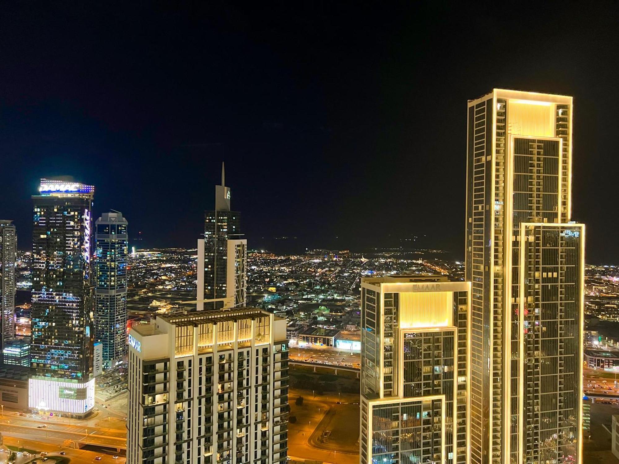 Downtown Luxury - Stunning Burj Khalifa & Sea View - 5 Minutes Walk To Dubai Mall Kültér fotó