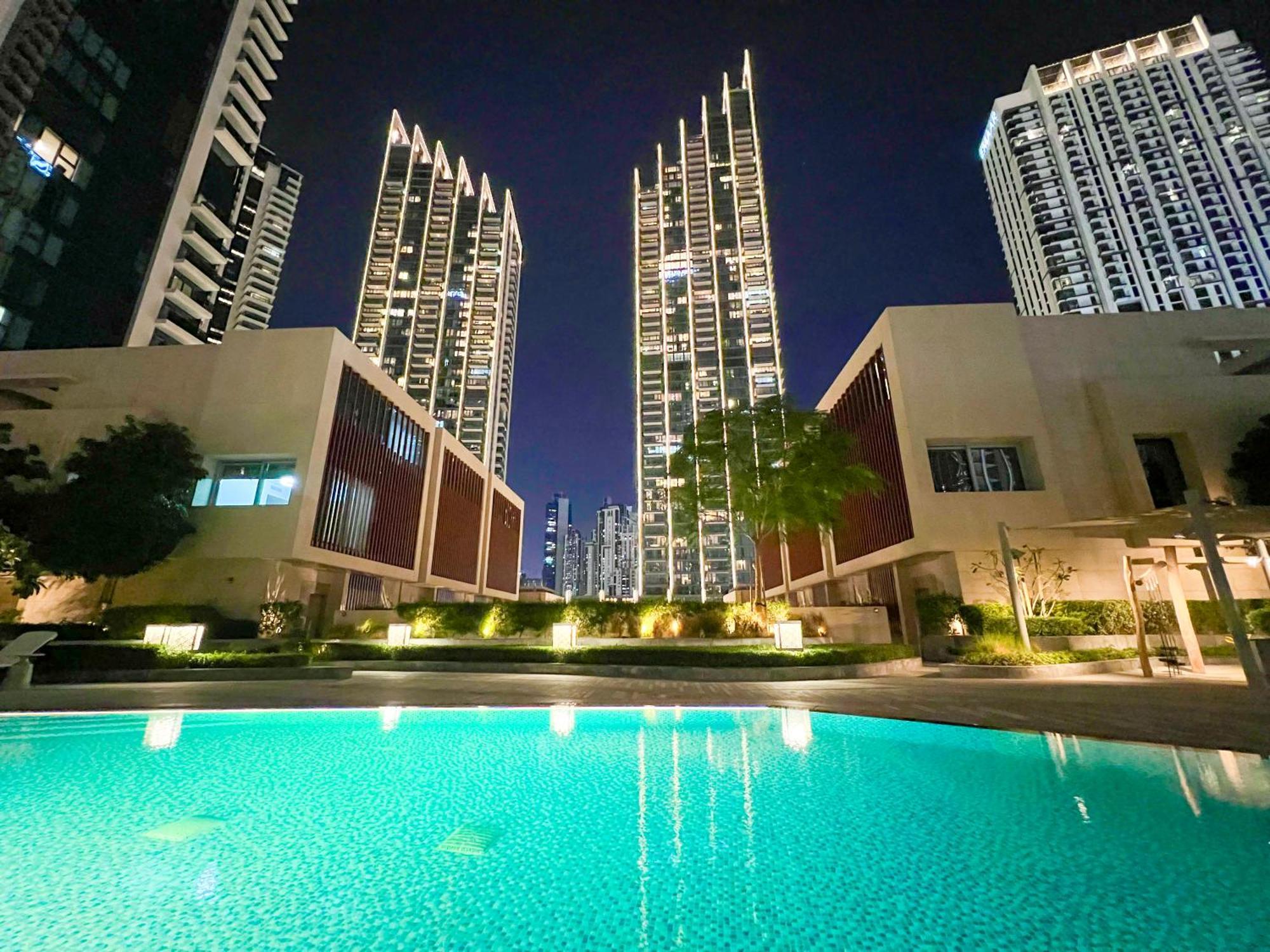 Downtown Luxury - Stunning Burj Khalifa & Sea View - 5 Minutes Walk To Dubai Mall Kültér fotó