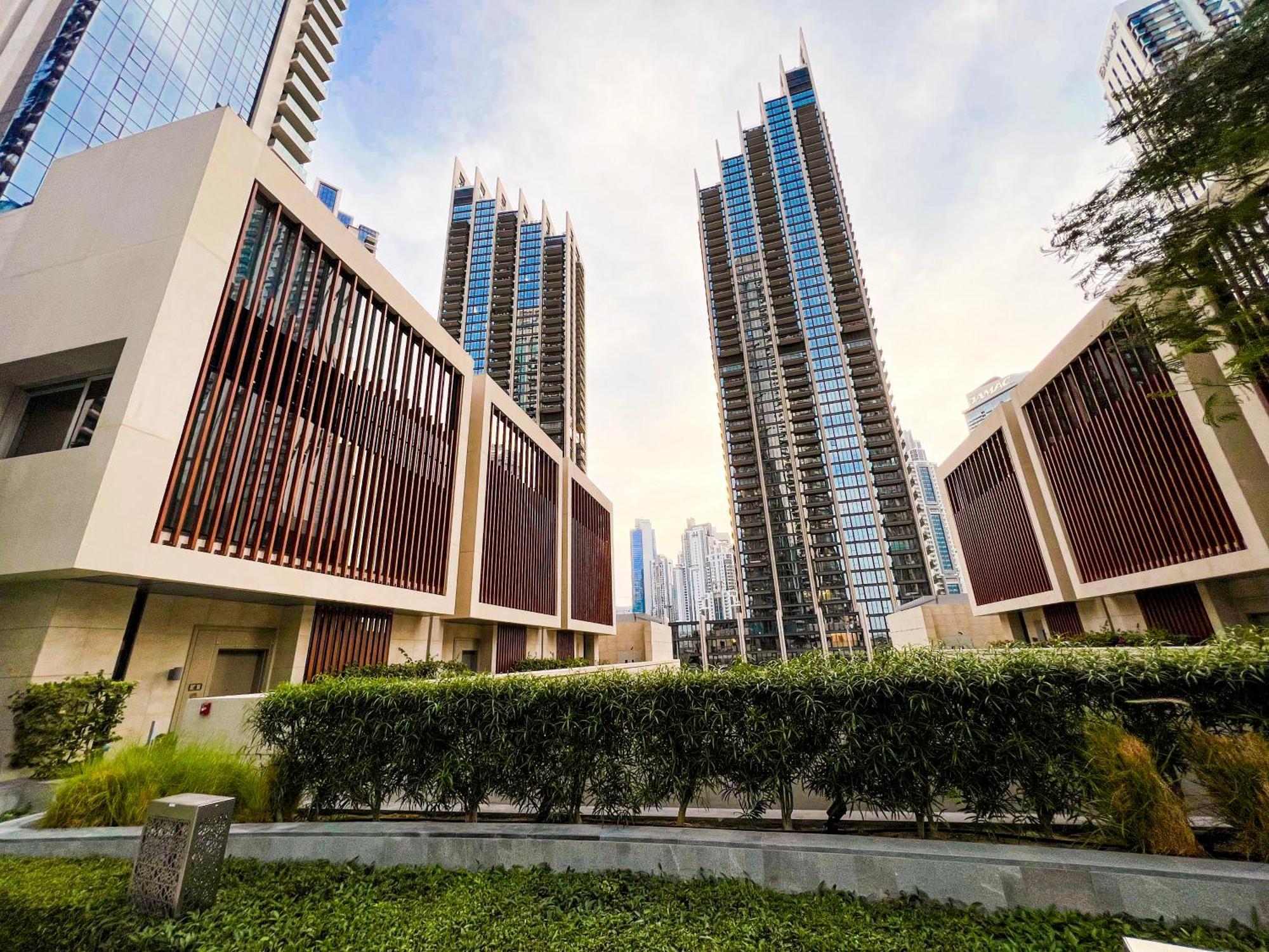 Downtown Luxury - Stunning Burj Khalifa & Sea View - 5 Minutes Walk To Dubai Mall Kültér fotó