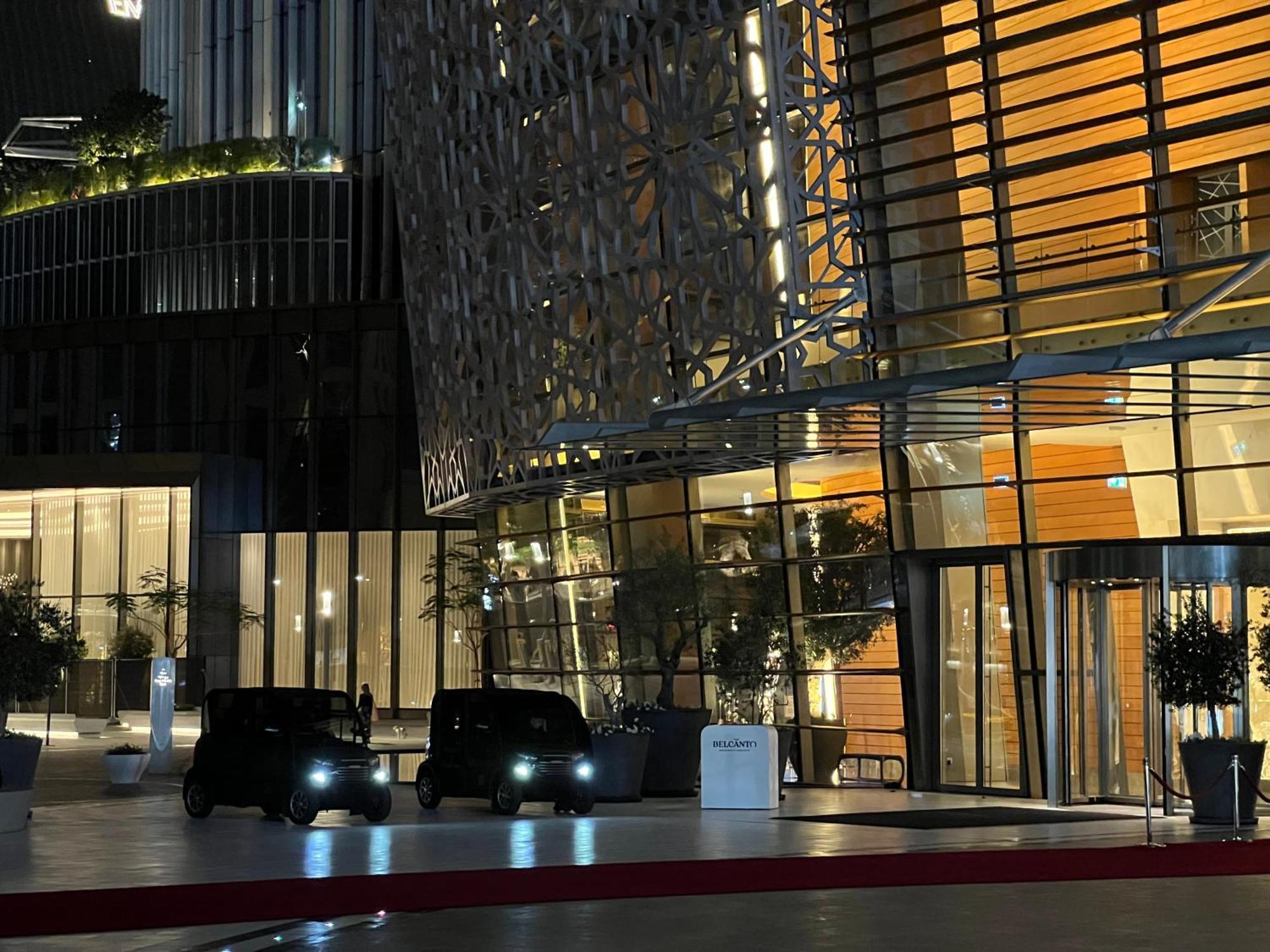 Downtown Luxury - Stunning Burj Khalifa & Sea View - 5 Minutes Walk To Dubai Mall Kültér fotó